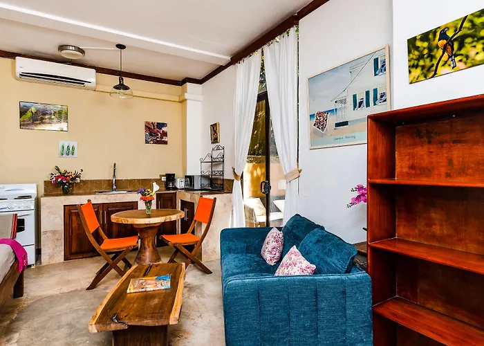 Nautilus Guest house Tamarindo